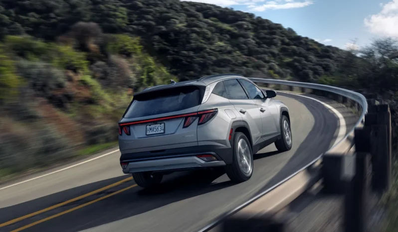 
								Nueva Tucson Híbrida full									