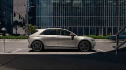 
										IONIQ full									