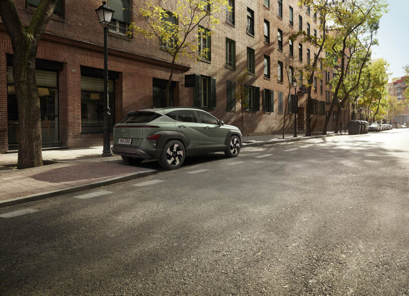 
								Nueva Kona Híbrida full									