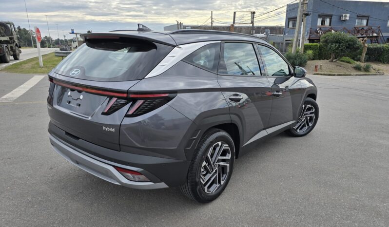 
								Nueva Tucson Híbrida full									