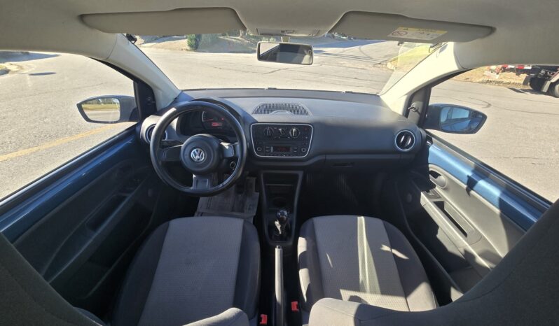 
								Volkswagen UP full									
