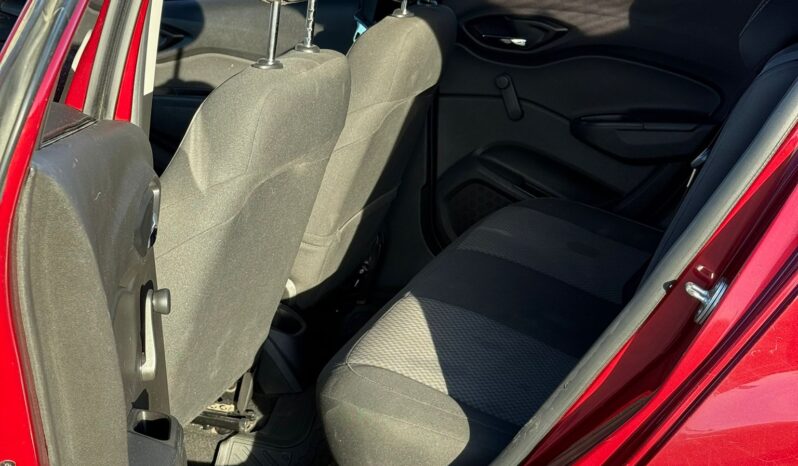 
								Chevrolet Prisma LT full									