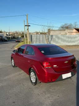 
										Chevrolet Prisma LT full									