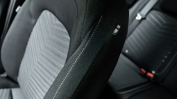 
										Fastback Audace full									