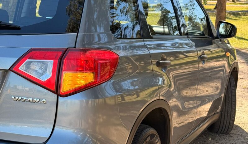 
								Suzuki Vitara full									