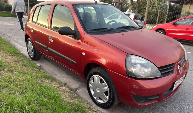 
								Renault Clio (OPORTUNIDAD) full									